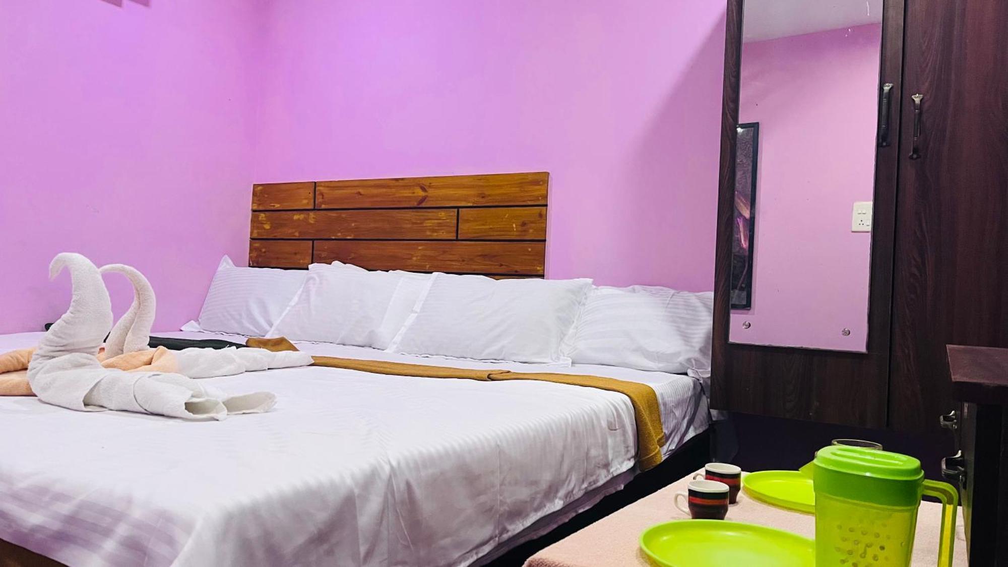 Skyway Rooms 蓬蒂切里 外观 照片